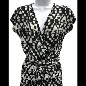 Printed Wrap Top Romper with Tie and Pockets XS